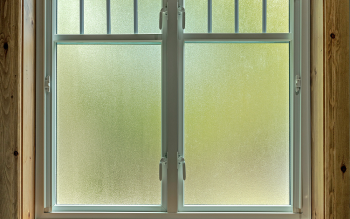 Privacy Window 700x438 